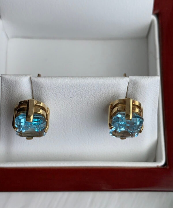 Vintage Gold Earrings - Image 2