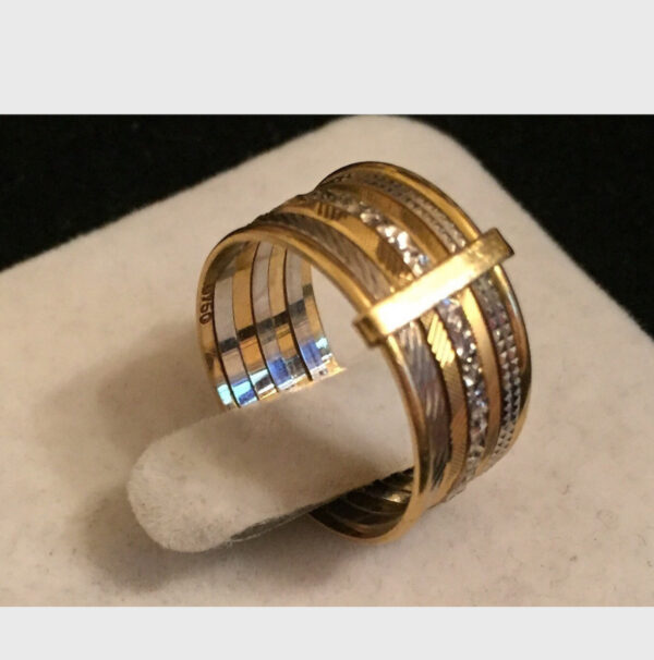 Gold Ring - Image 3