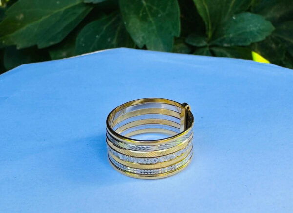 Gold Ring - Image 9