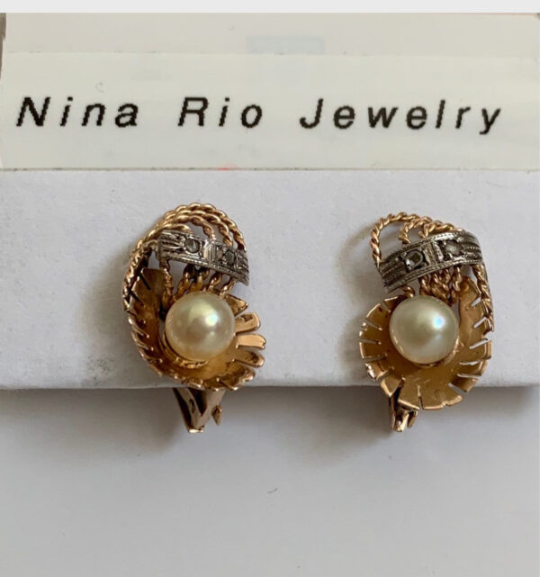 Pearl Earrings