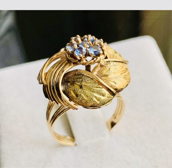 Vintage Gold Ring - Image 2
