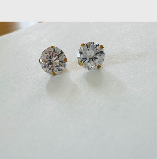 Gold Earrings - Image 3