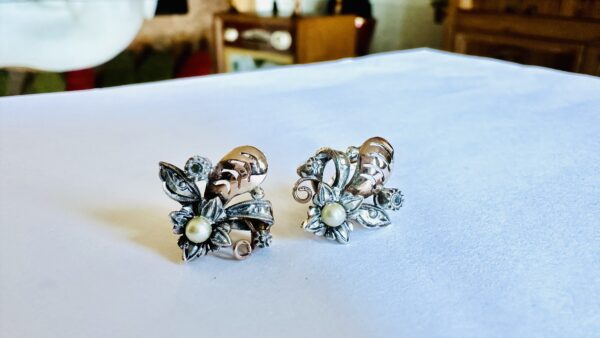 Antique Gold Earrings - Image 2