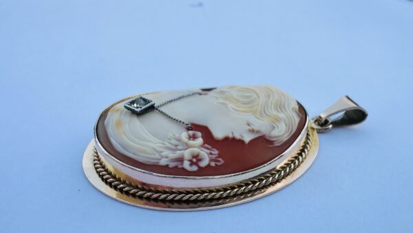 Vintage Cameo - Image 6