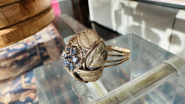 Vintage Gold Ring - Image 12