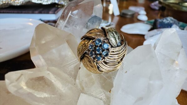 Vintage Gold Ring - Image 9