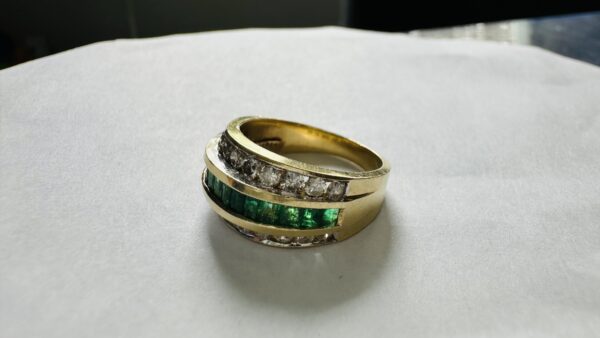 Emerald Ring - Image 10